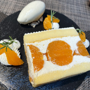 これは私が甘いものが好きと伝えると出てきたケーキ|778553さんのストリングスホテル東京インターコンチネンタルの写真(2576548)