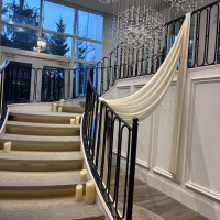 式場から披露宴会場へ続く螺旋階段