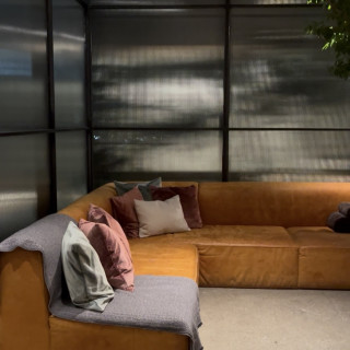 披露宴会場内ソファコーナー