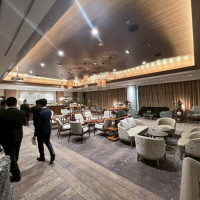 ゲスト待合室

ここでお酒と少しのおつまみが楽しめます