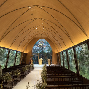 木の温かみを感じるチャペルです。|778729さんのアーセンティア迎賓館(大阪)/テイクアンドギヴ・ニーズウェディングの写真(2577241)