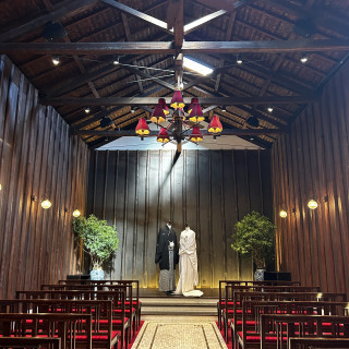 挙式会場。もともと蔵だったそうで、雰囲気が気に入りました。