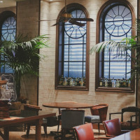 ゲストは広いロビーで待合できる