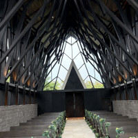 木のチャペルです。