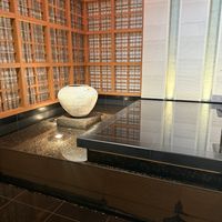 チャペルには珍しく水が流れています