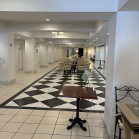 木のチャペルの待合室