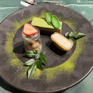 試食したデザート