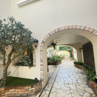 披露宴会場までに向かうヨーロッパ風の通路。