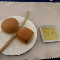 焼き立てのパンです。