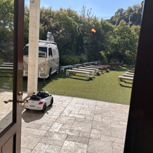 披露宴会場お庭撮影スポット|778963さんのガーデンテラス福岡ホテル&リゾートの写真(2578127)