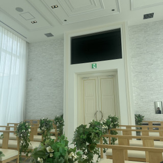 チャペルムービーを流すためのモニター