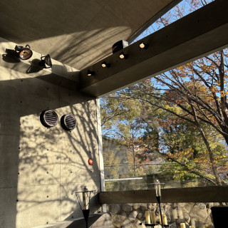 チャペルからの外の景色が季節感を出してくれます