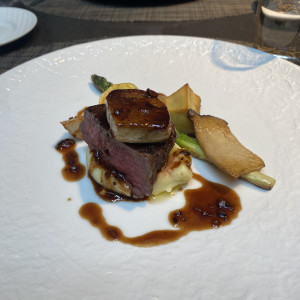 メイン料理!お肉も柔らかく最高。|779127さんのストリングスホテル東京インターコンチネンタルの写真(2578727)