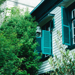 ガーデンからの景色
北隣にある有名なスタバが見える|779145さんのTHE SEASONS LANDMARK KOBE KITANO ザシーズンズランドマーク神戸北野の写真(2579729)