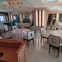 披露宴会場（広い方）