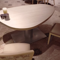 当日はまた異なるセッティングですが、内装例として。