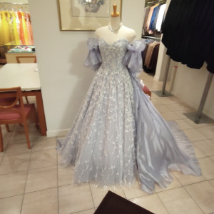 水色のドレスかわいいです|779190さんのセントパトリック・チャーチ／ロイヤルホールヨコハマの写真(2597948)