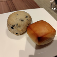 パンオレとブラックオリーブのパン