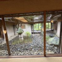 披露宴会場内の庭園