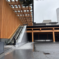 敷地内本館外観