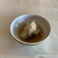 披露宴会場での食事試食