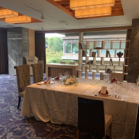 少し大きめの披露宴会場