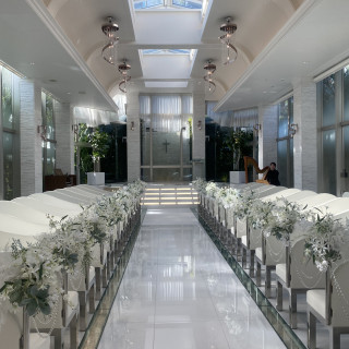 白ベースの開放的な空間