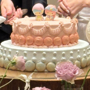ケーキトッパーをキキララにしてもらったウエディングケーキ|779241さんのベイサイド迎賓館（神戸）/テイクアンドギヴ・ニーズウェディングの写真(2579128)