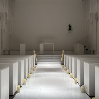 真っ白なチャペル