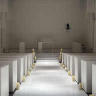 真っ白なチャペル