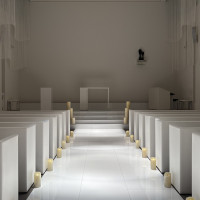 真っ白なチャペル