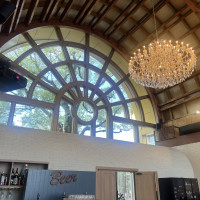 ホルトの大きな窓です。