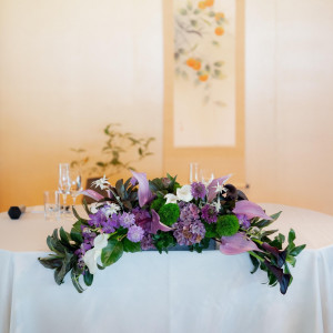 新郎新婦テーブルの装花|779369さんの高宮庭園茶寮の写真(2579575)