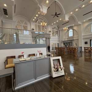 披露宴会場のロビーが既に会場なのではないかと思うほど綺麗です|779435さんのピアザ デッレ グラツィエの写真(2579851)