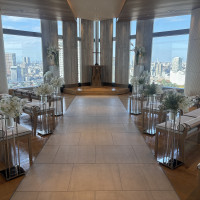 扇形の席でゲストからも見やすいと思います