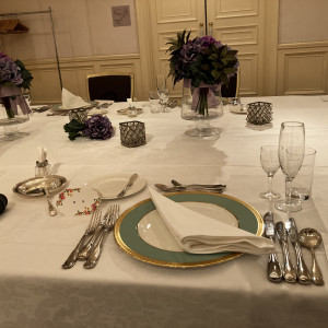 披露宴会場テーブルセット|779542さんのANAクラウンプラザホテル松山（旧松山全日空ホテル）の写真(2581121)