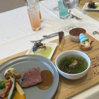 季節の食材を使っていてスイーツも可愛く目でも口でも楽しめた