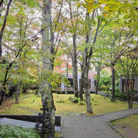 チャペル前の庭