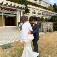 外で集合写真を撮りました。