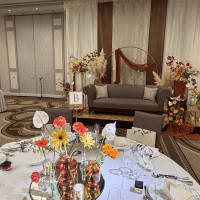 テーマカラーはオレンジで秋らしくです