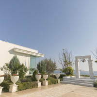 挙式後にアフターセレモニーでカリヨンを鳴らします