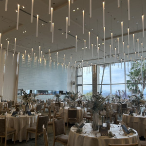 光の差し込む披露宴会場|779723さんの四季の丘 seasons withの写真(2581994)