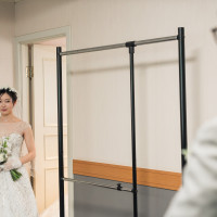 控室で新婦と合流するやつ