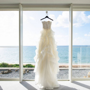 ウェディングドレス|779750さんのザ・ギノザリゾート 美らの教会/アールイズ・ウエディングの写真(2582210)