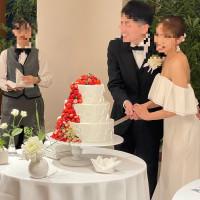 披露宴会場です。ケーキ入力はマストですね。