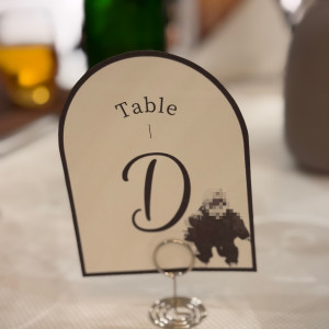 テーブルナンバーには小さい頃の写真を入れました。|779752さんのザ マークグランドホテル（THE MARK GRAND HOTEL）の写真(2588904)