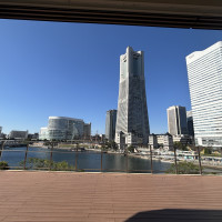 挙式が終わったら外に出て写真も撮れるそうです