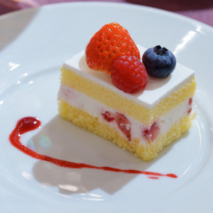 ウエディングケーキのカット|779866さんのホテル ラ・スイート神戸ハーバーランドの写真(2582811)