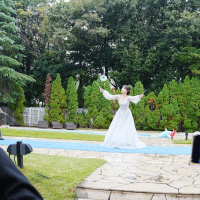 ジャグリングができるくらい広い
ただし、ライト等障害物はある