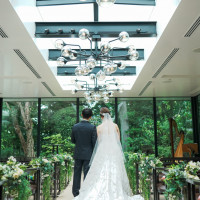 ガラス張りのチャペルは、すごく綺麗です